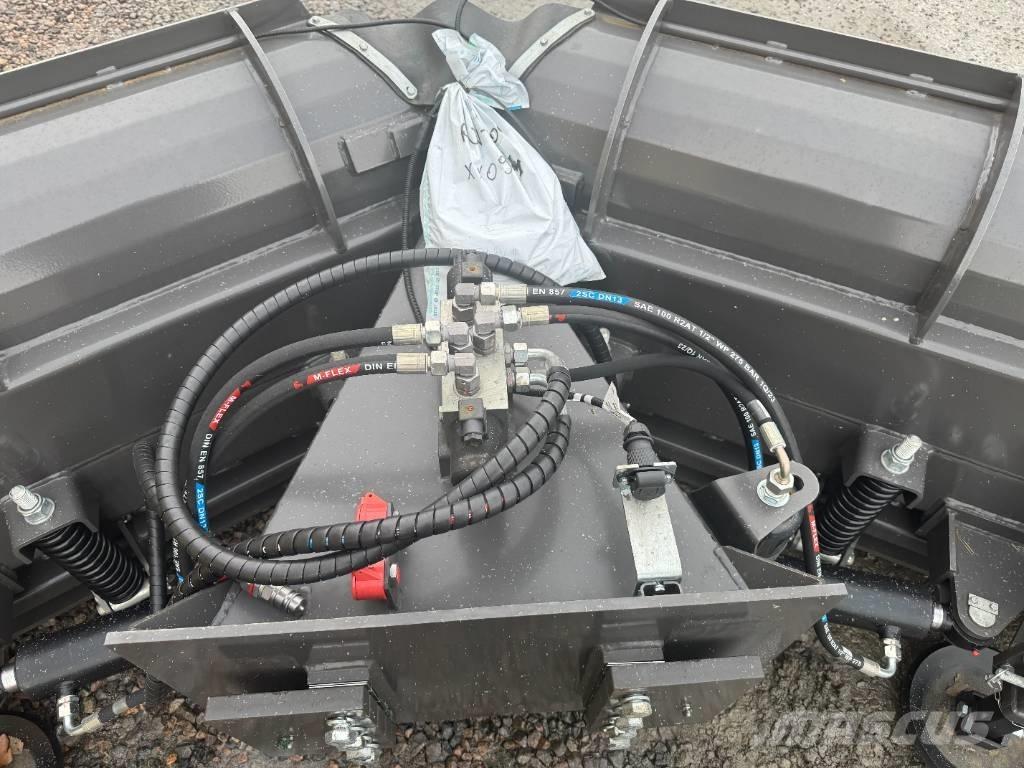 Pronar PUV 3300 Snøploger- og skjær