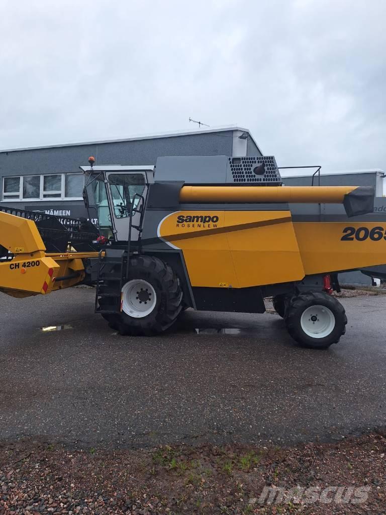 Sampo-Rosenlew 2065 Skurtreskere