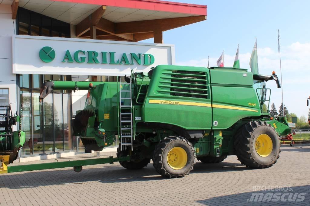 John Deere T 670 i Skurtreskere