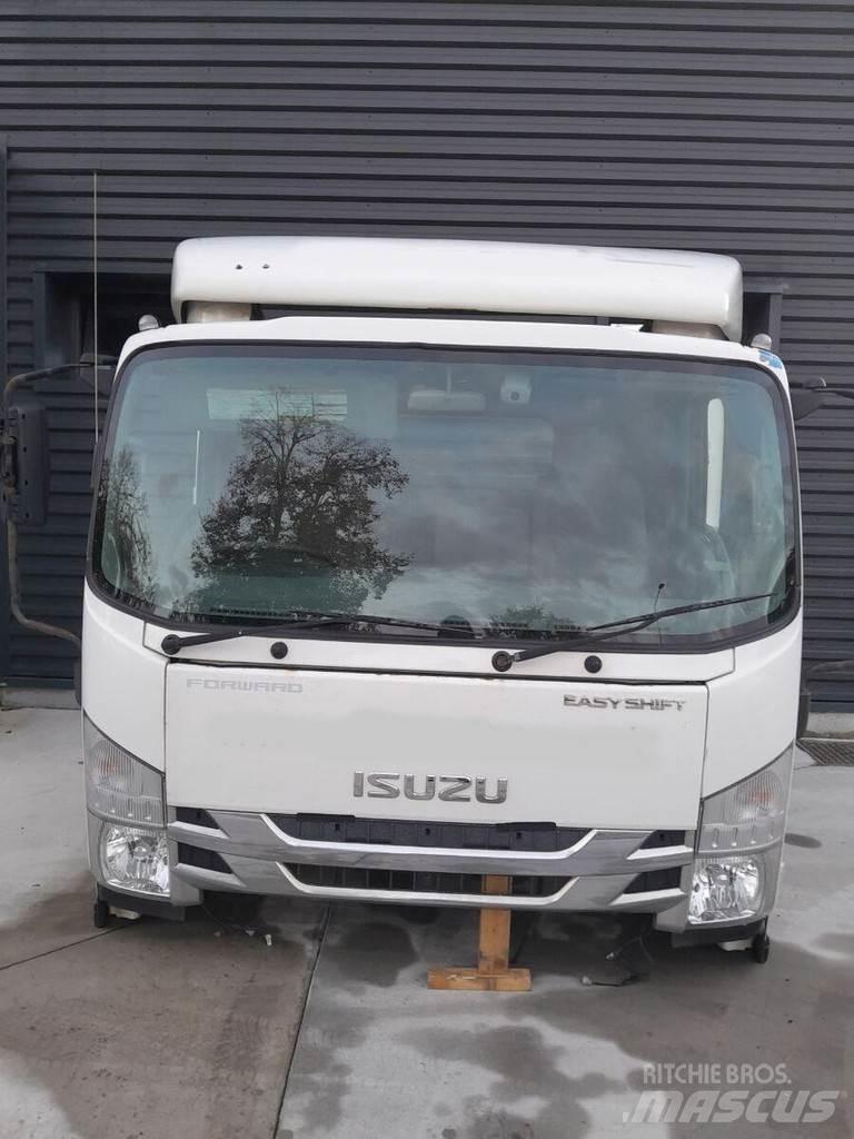 Isuzu N75 Førerhus og Interiør
