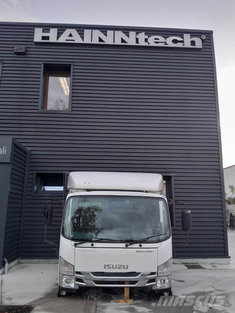 Isuzu N75 Førerhus og Interiør