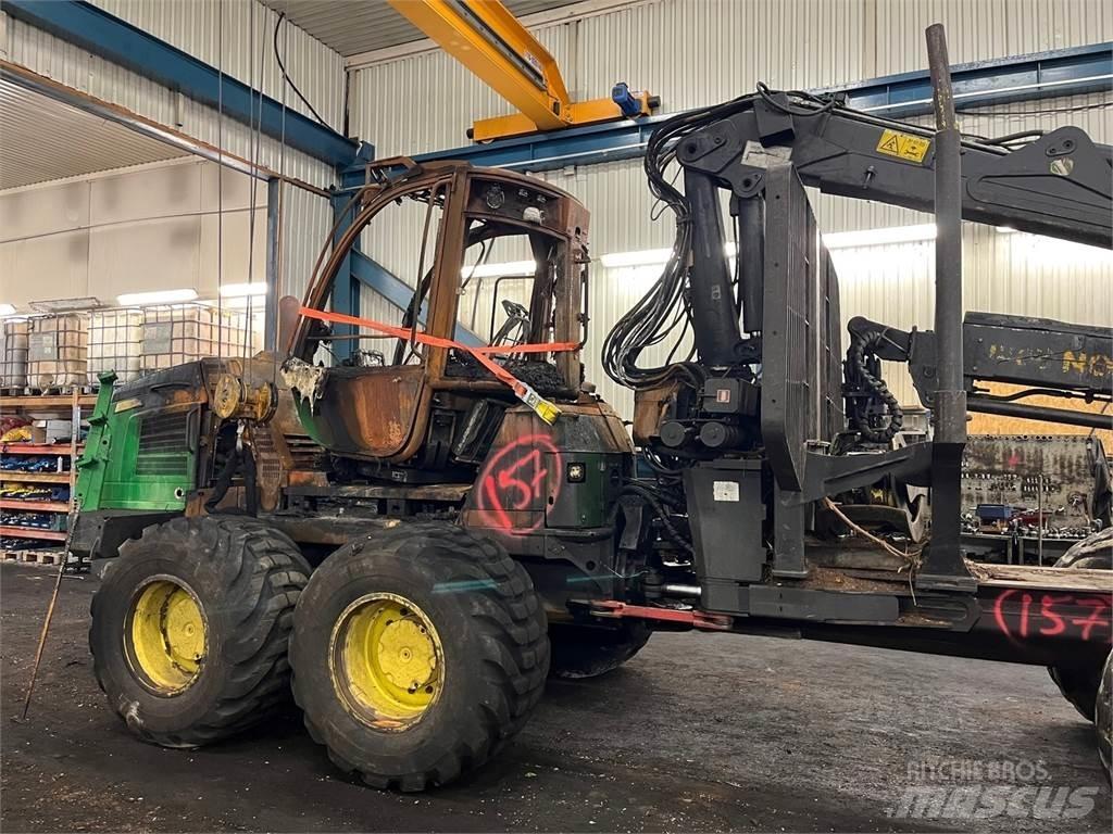 John Deere 1210E Lassbærere