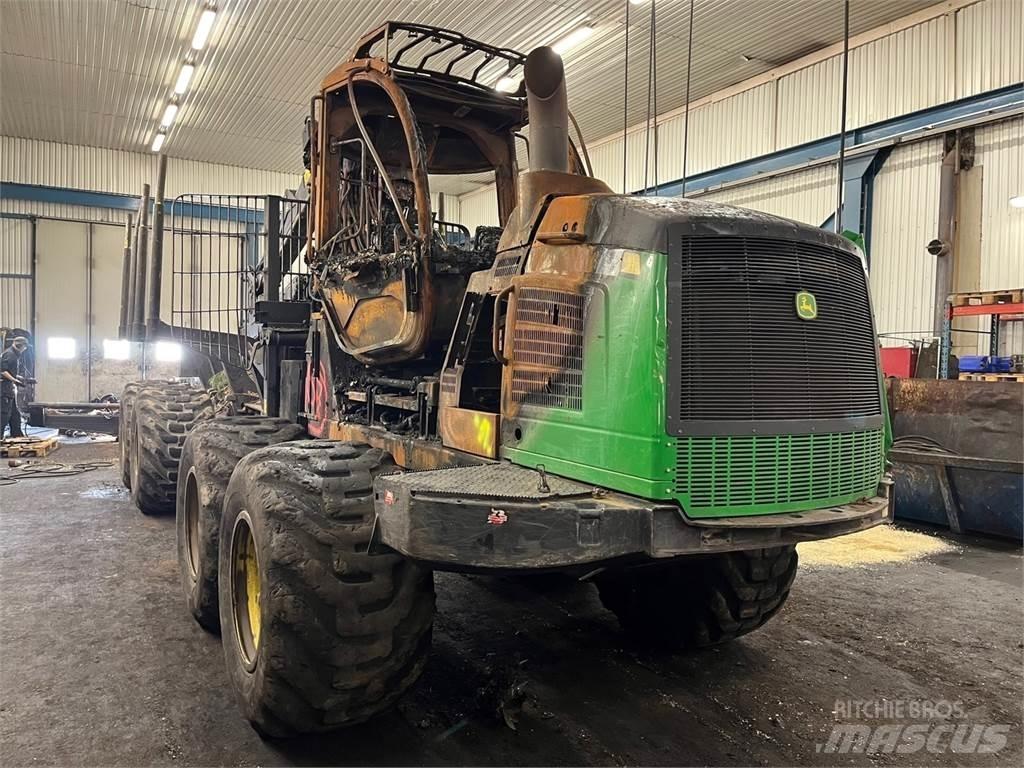 John Deere 1210E Lassbærere
