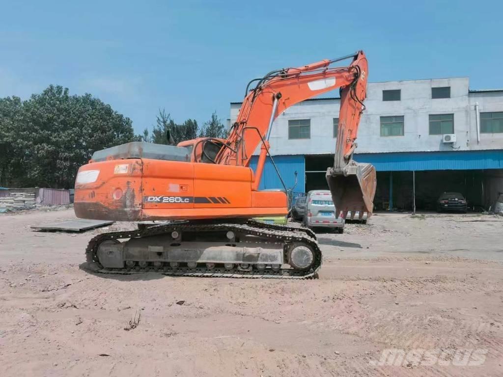Doosan DX 260 Beltegraver