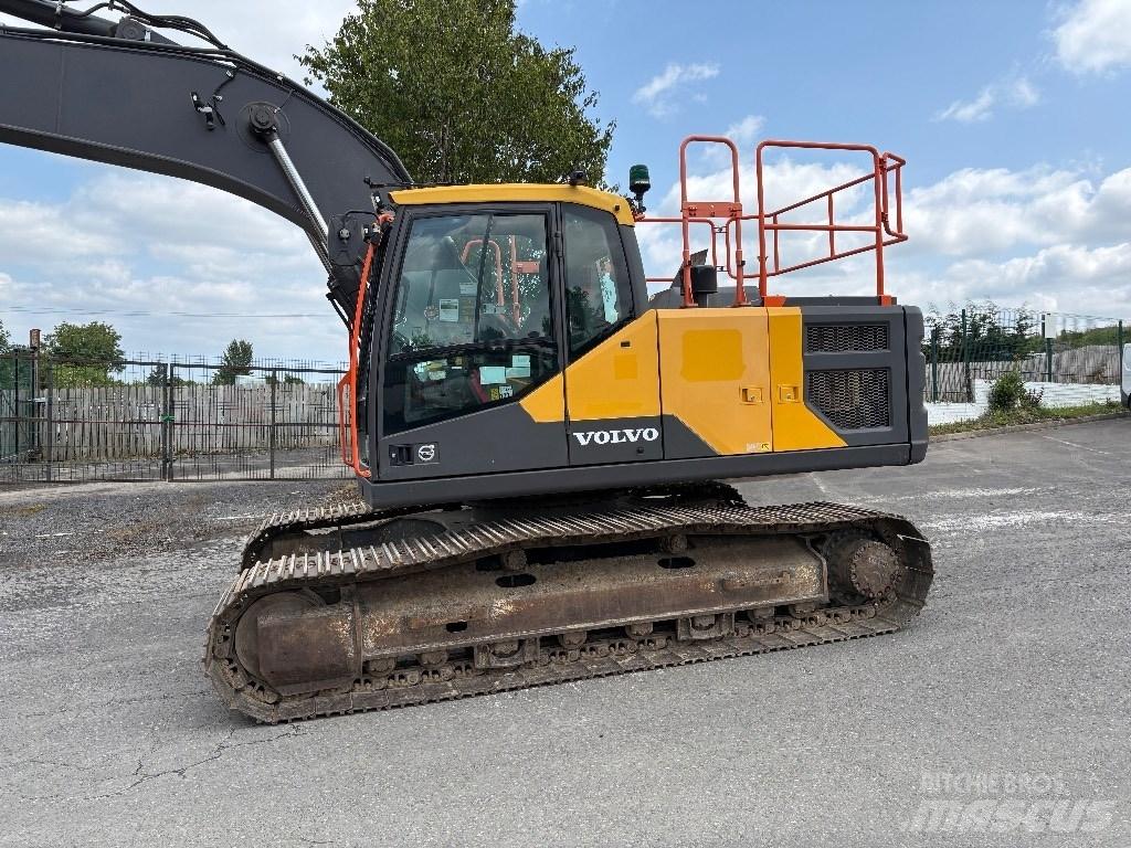 Volvo EC 200 Beltegraver