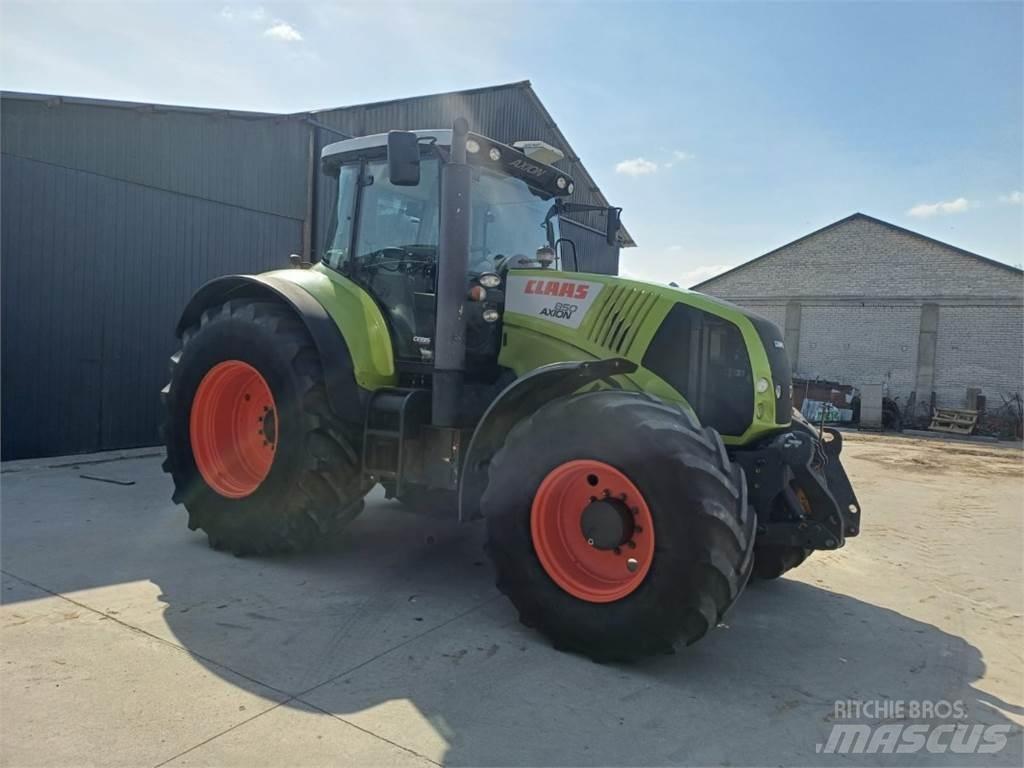 CLAAS Axion 850 Traktorer