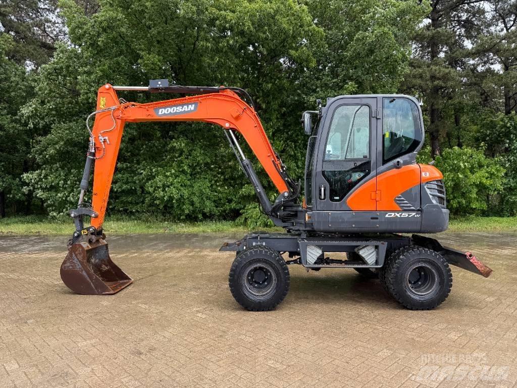 Doosan DX 57 W Hjulgravere