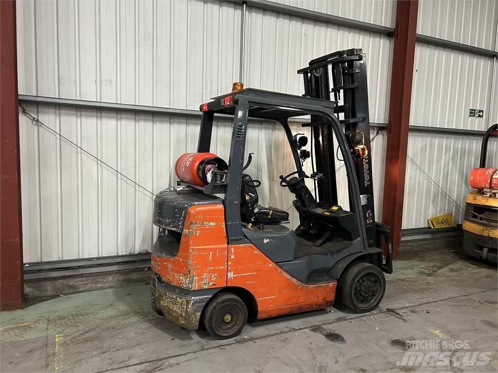 Toyota 8FGCU30 Propan trucker