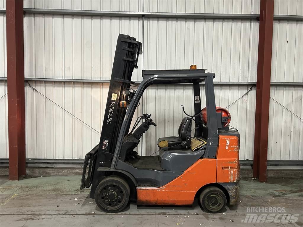 Toyota 8FGCU30 Propan trucker