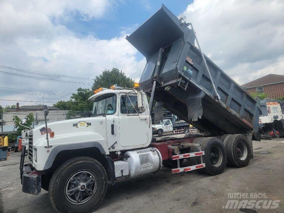 Mack RD 690 SX Tippbil