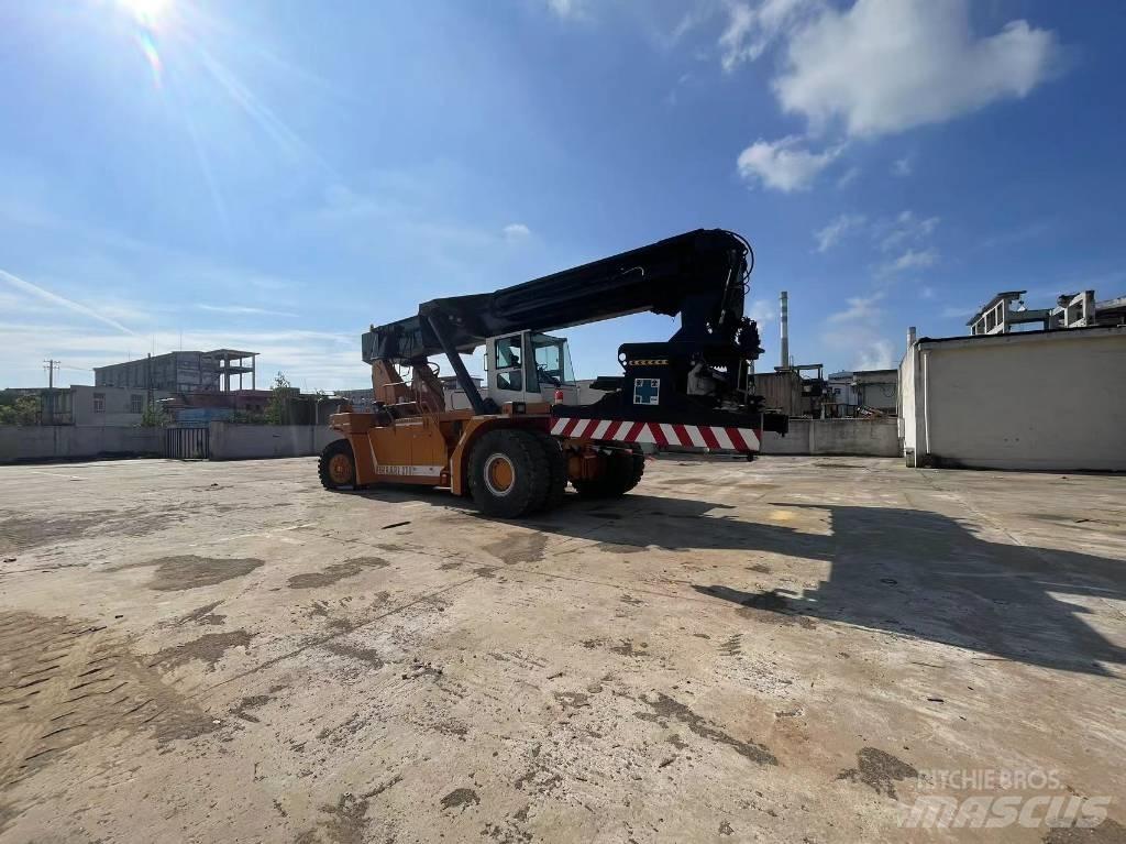 CVS Ferrari F 278.6 Reachstackere