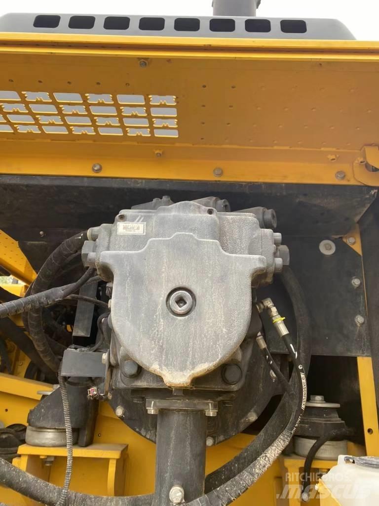 Komatsu 450LC-8 Beltegraver