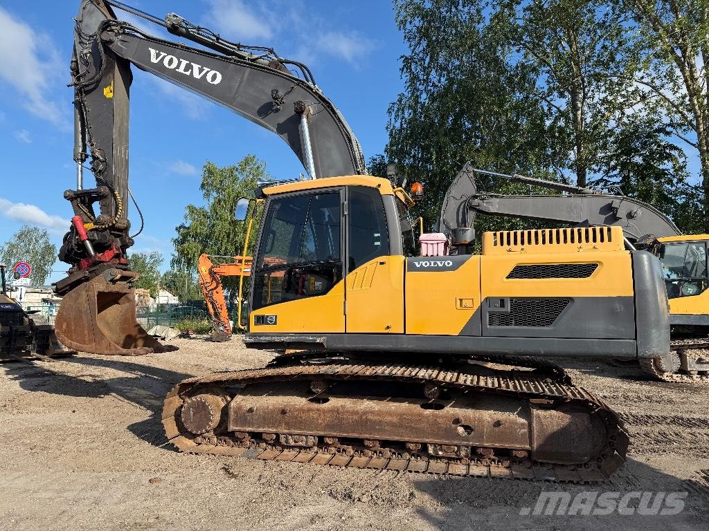 Volvo EC 250 D Beltegraver