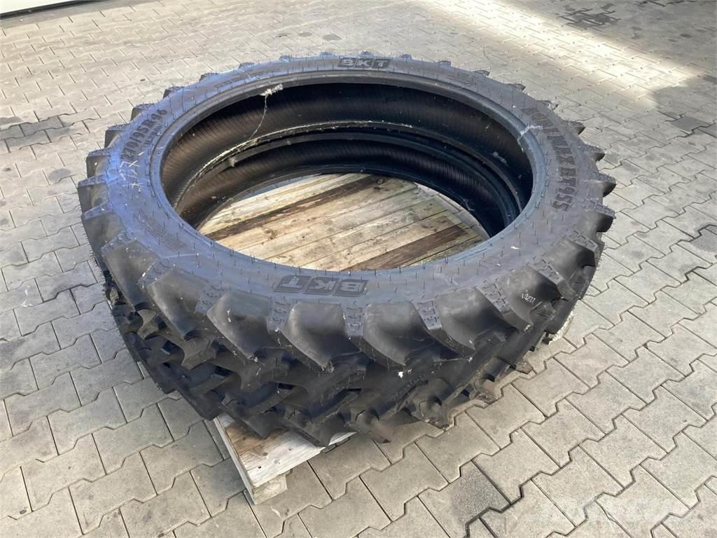 BKT 270/95R46 Dekk, hjul og felger
