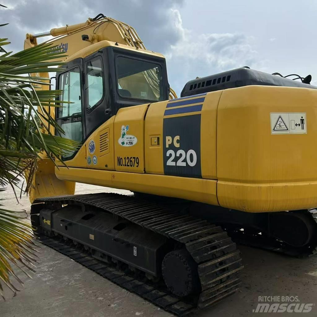 Komatsu 220-7 Beltegraver