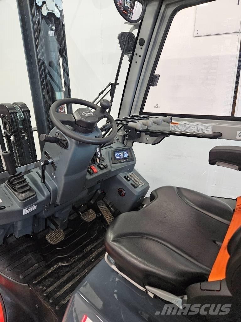 Heli CPCD 35 DIESEL Diesel Trucker