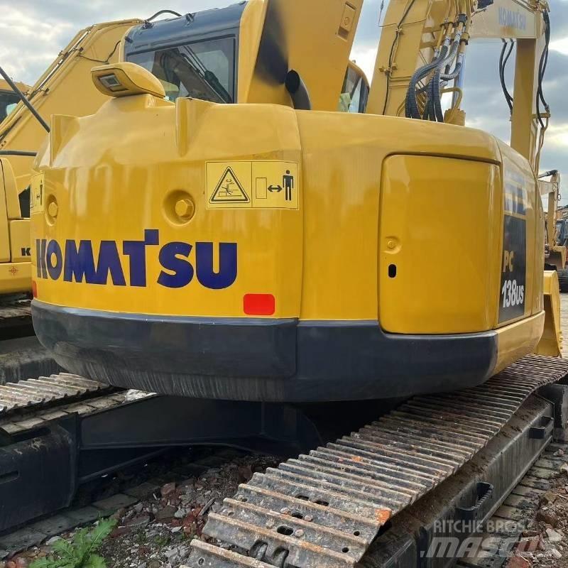 Komatsu PC 138 Beltegraver