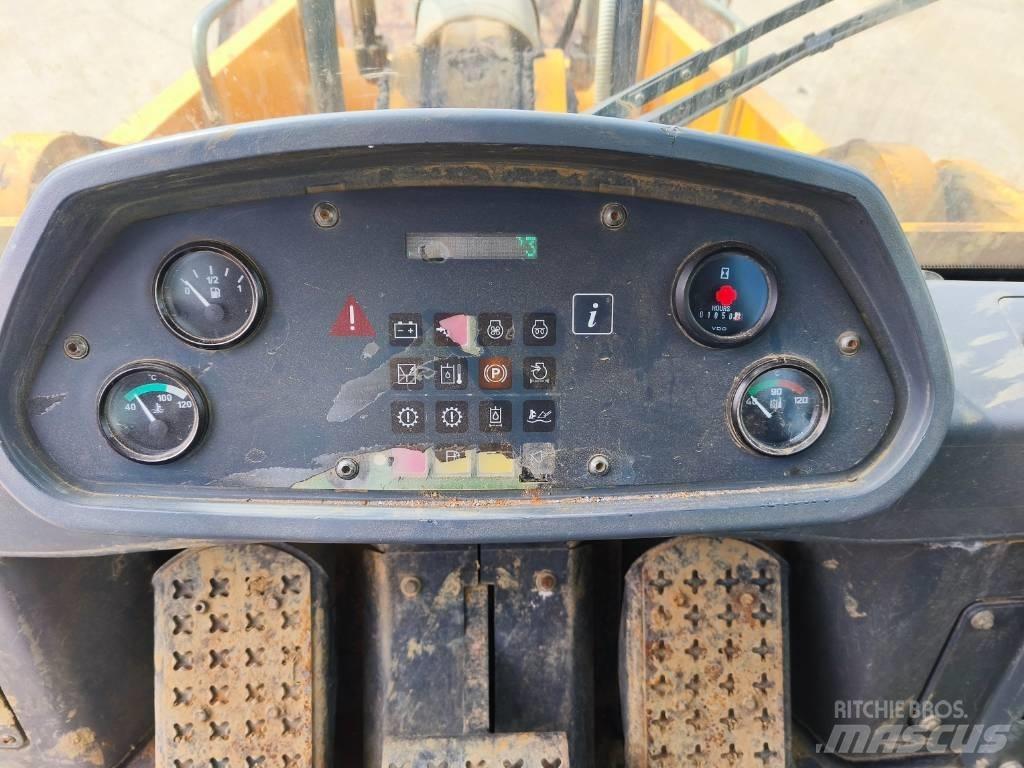 Liebherr LR 634 Beltelastere