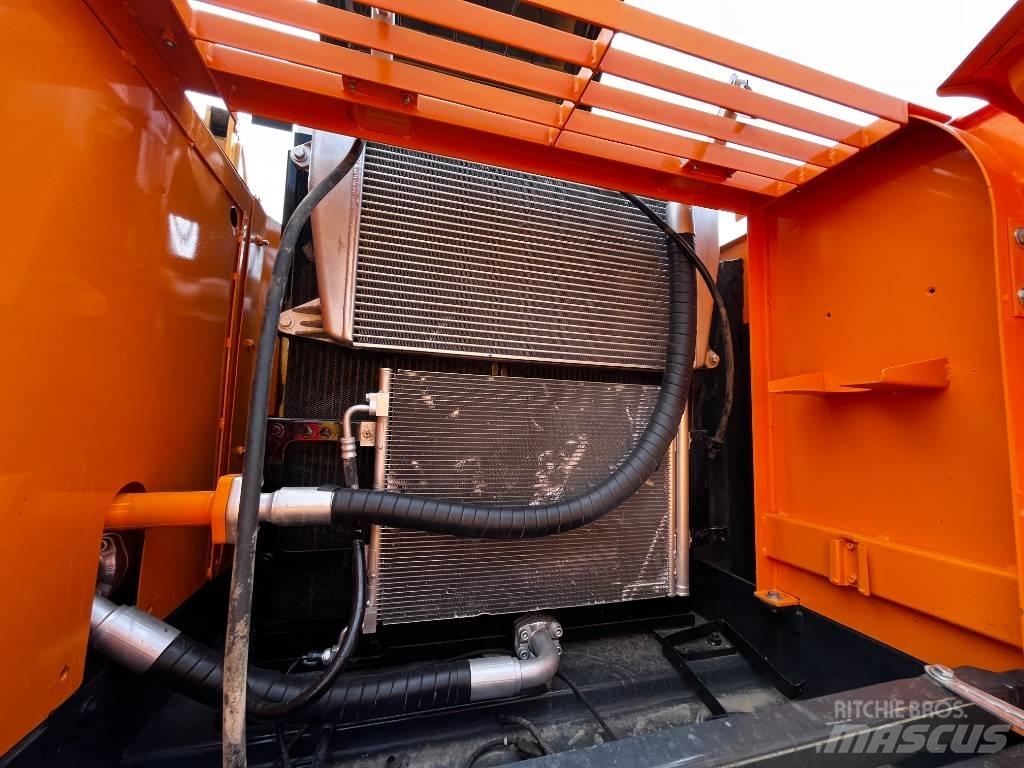 Hyundai R305LC-9T Beltegraver