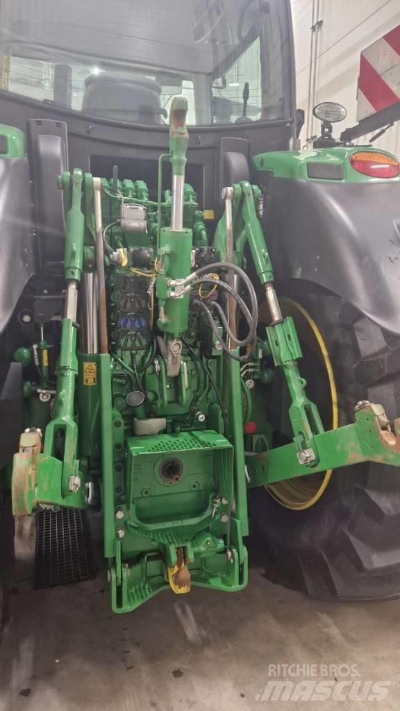 John Deere 6250 R Traktorer