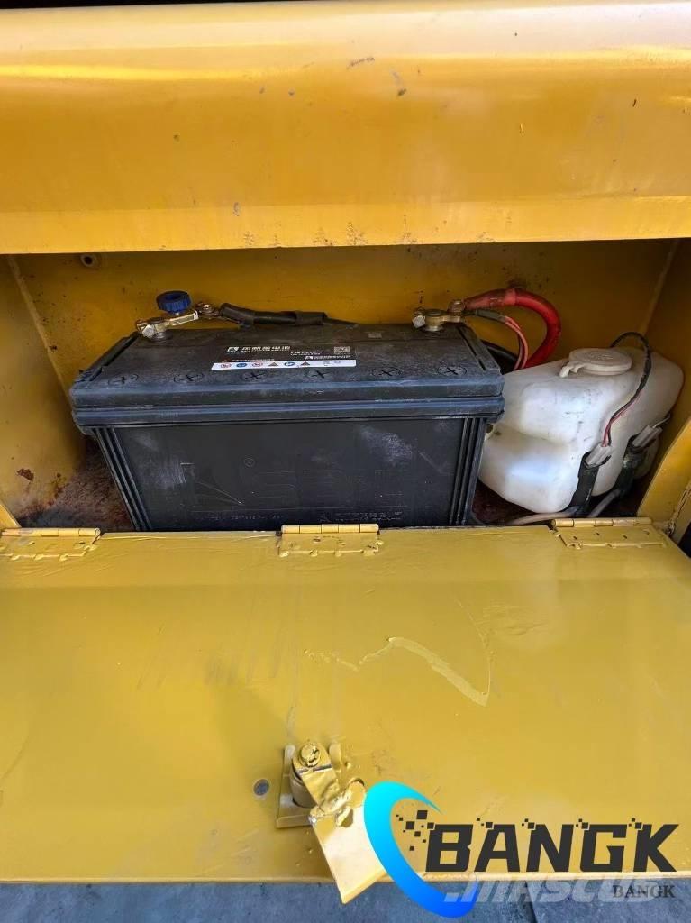 CAT 420 F Hjulgravere