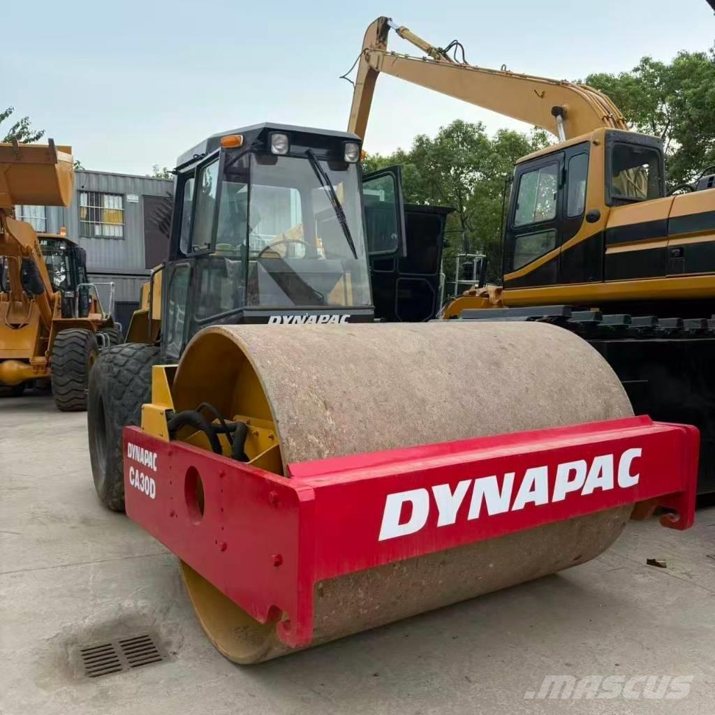 Dynapac CA 30 D Valsetog