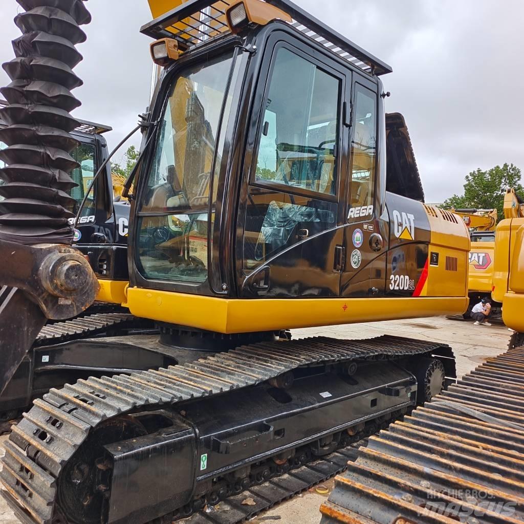 CAT 320D Beltegraver