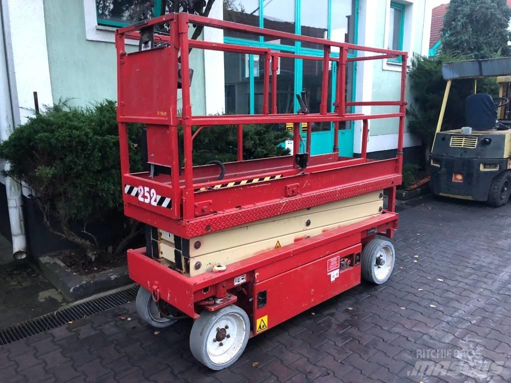 JLG 2030 F3    V-3409 Personløftere