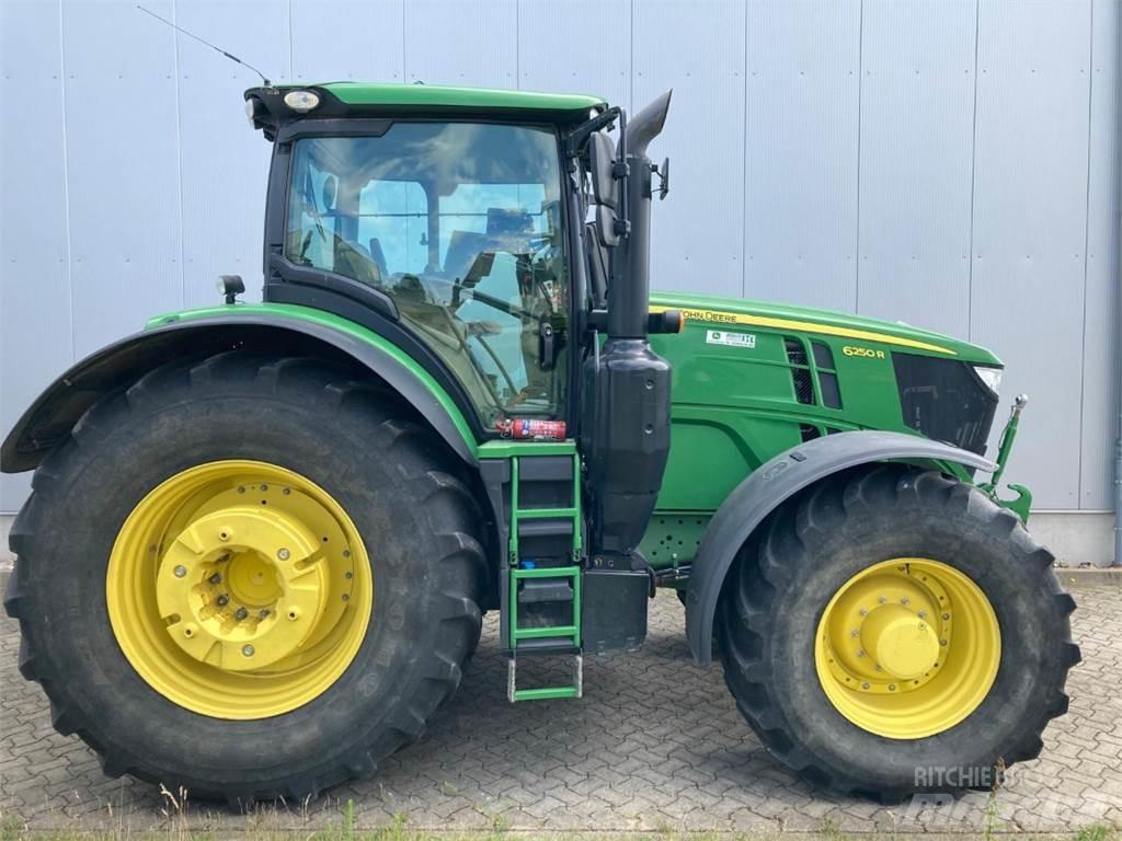 John Deere 6250R Traktorer