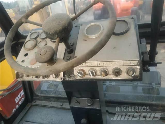 Dynapac CC421 Valsetog