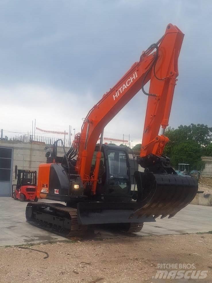 Hitachi ZX135US-6 Spesialtilpassede gravemaskiner