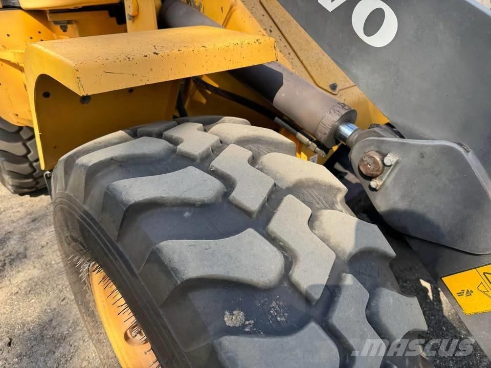 Volvo L 30 G Hjullastere