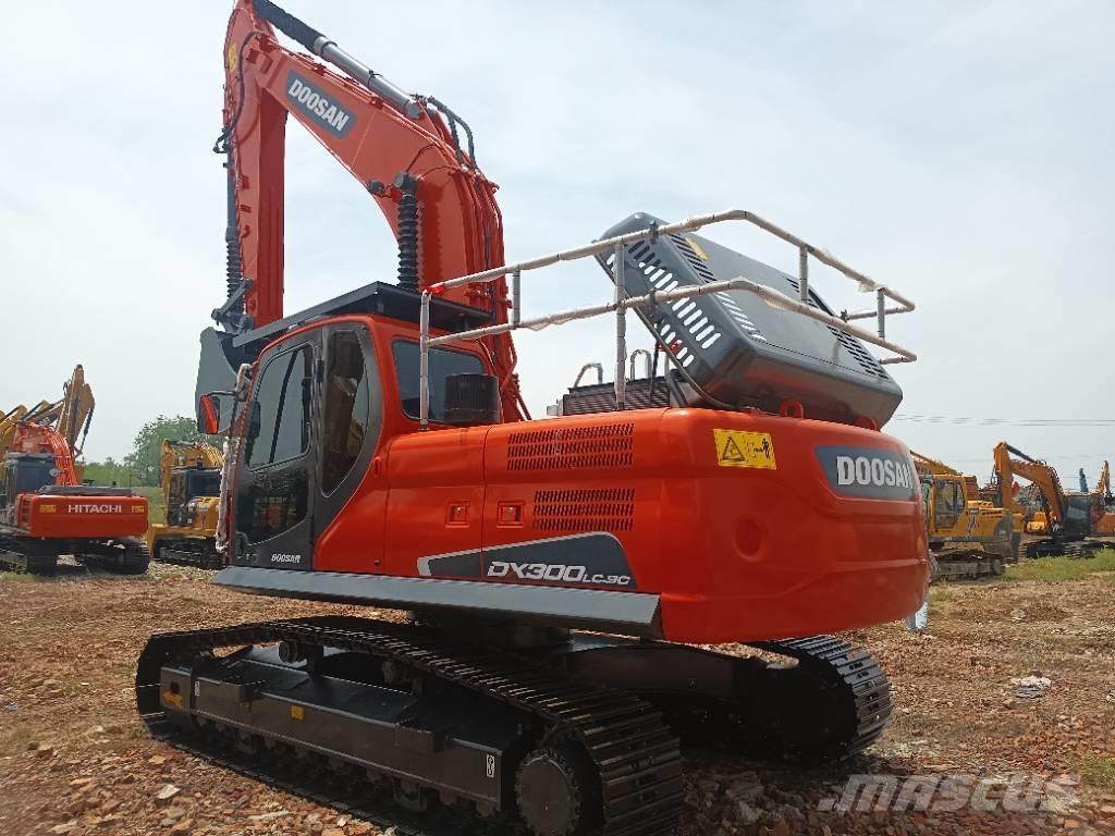 Doosan DX 300 Beltegraver