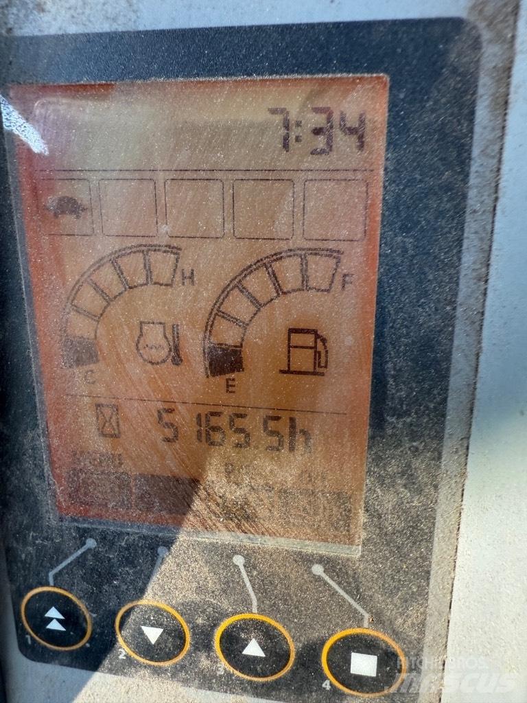 Hitachi ZX 33 Beltegraver