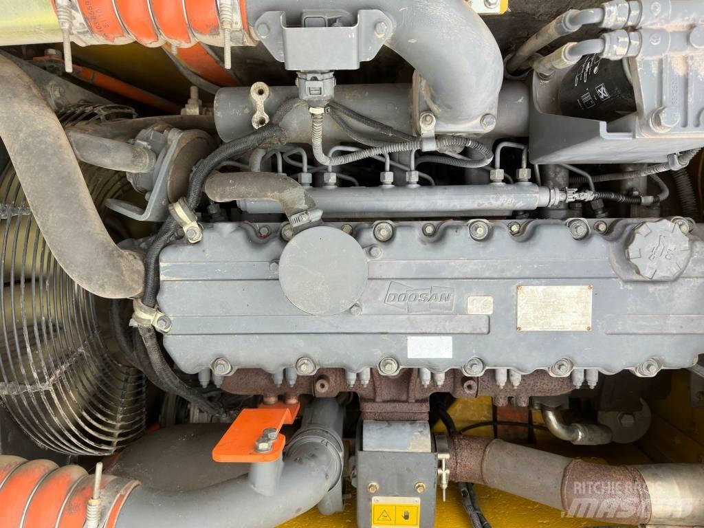 Doosan DX 160 WR Hjulgravere