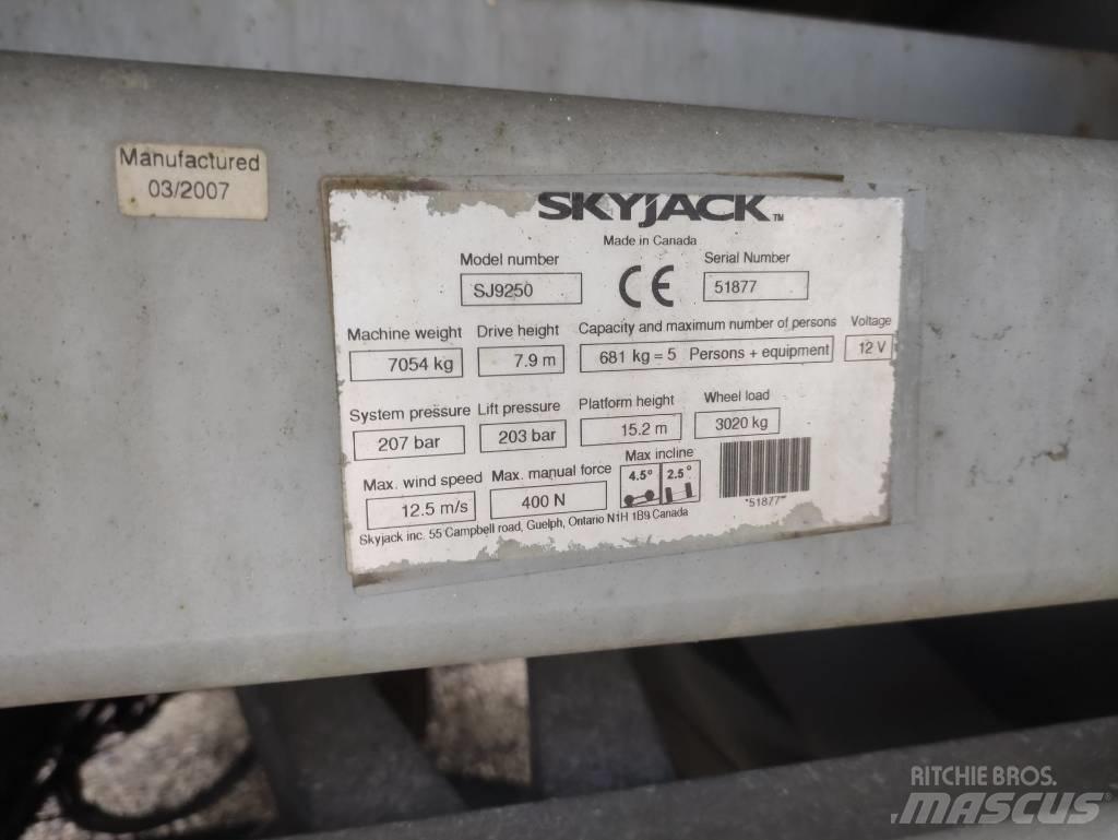 SkyJack SJ 9250 Sakselifter