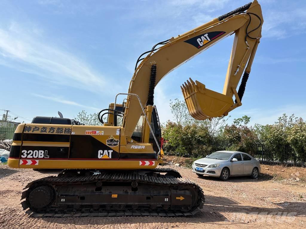 CAT 320 B L Beltegraver