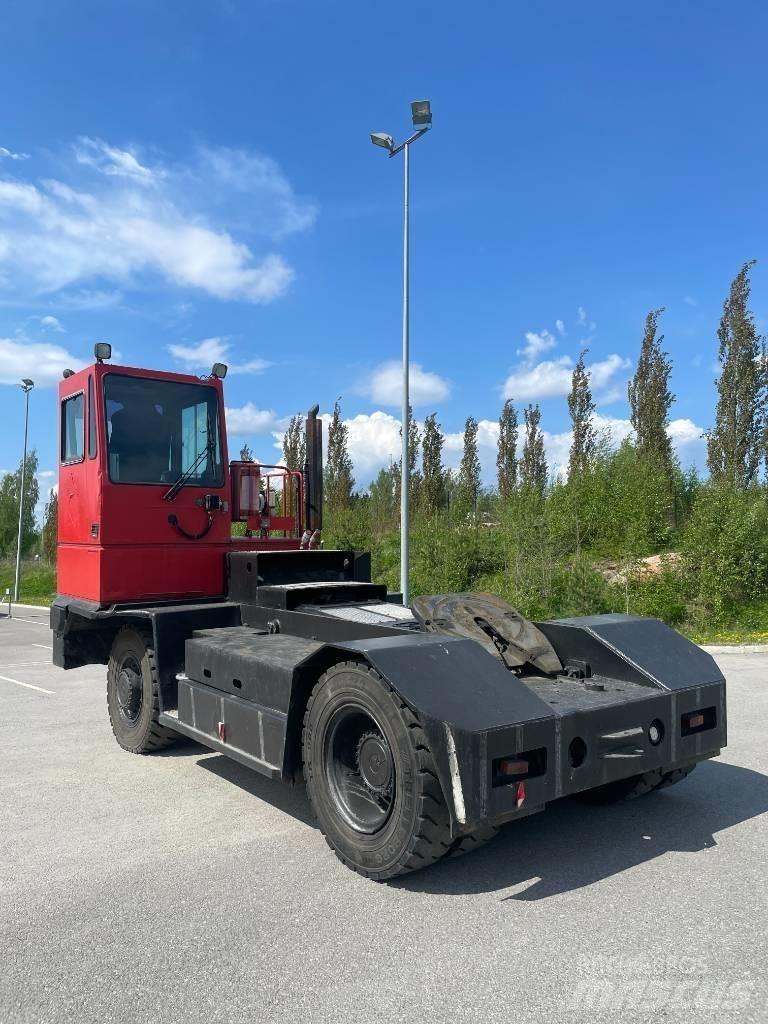 Kalmar TRX252 Terminaltraktor