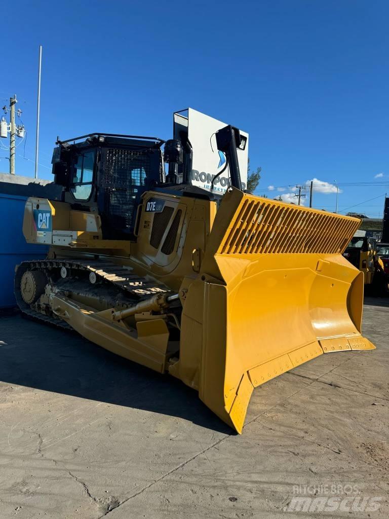 CAT D 7 E LGP Dozere Beltegående