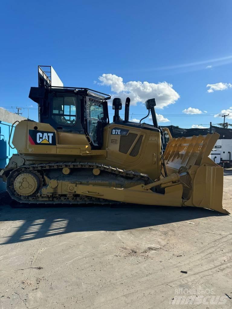 CAT D 7 E LGP Dozere Beltegående