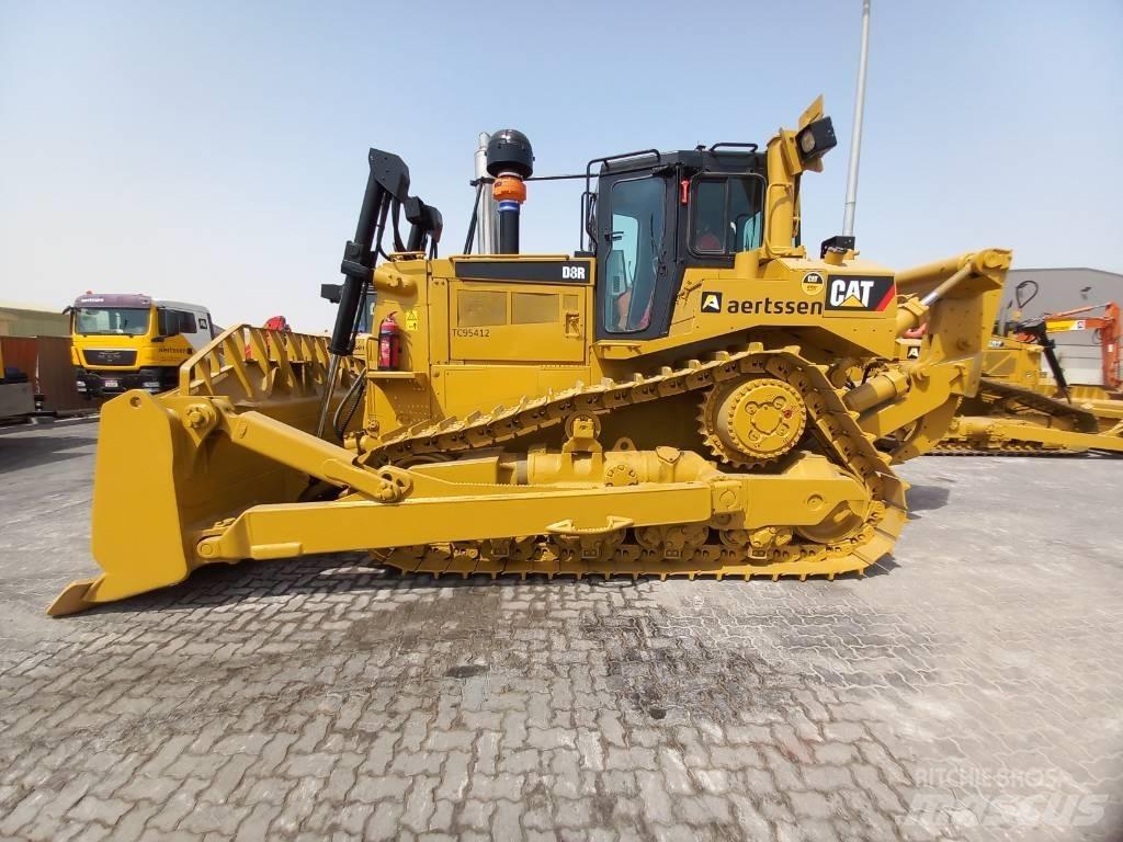 CAT D8R (Abu Dhabi) Dozere Beltegående