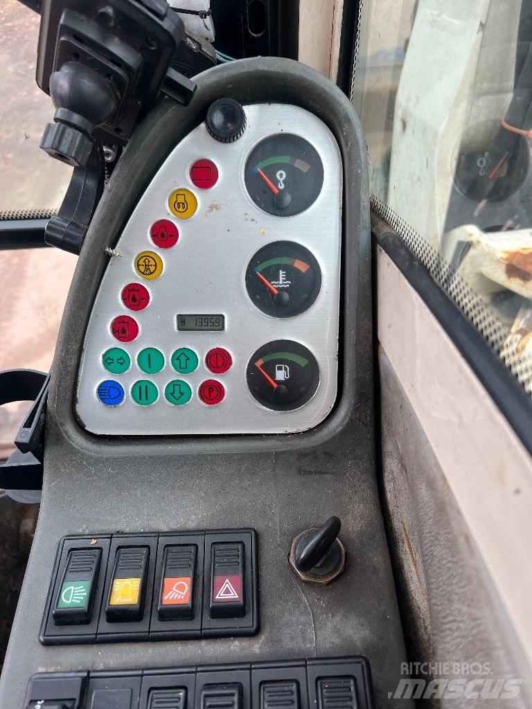 Terex Schaeff HML32 Hjulgravere