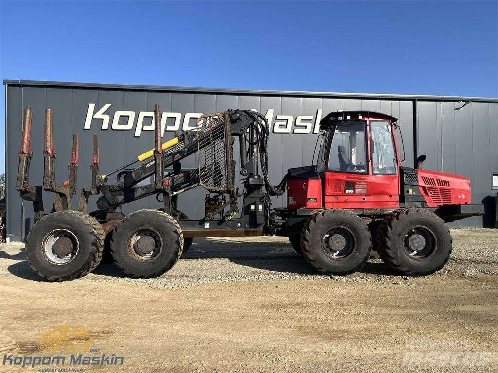 Komatsu 895 Lassbærere