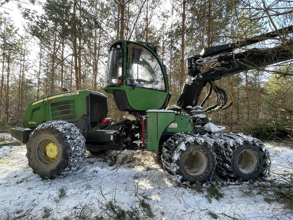 John Deere 1070E Hogstmaskiner