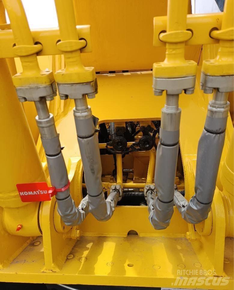 Komatsu PC 210 LC Beltegraver