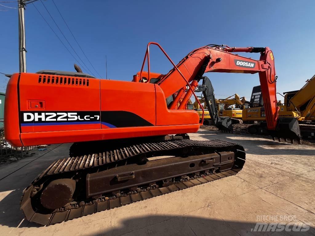 Doosan DH 225 LC-7 Beltegraver