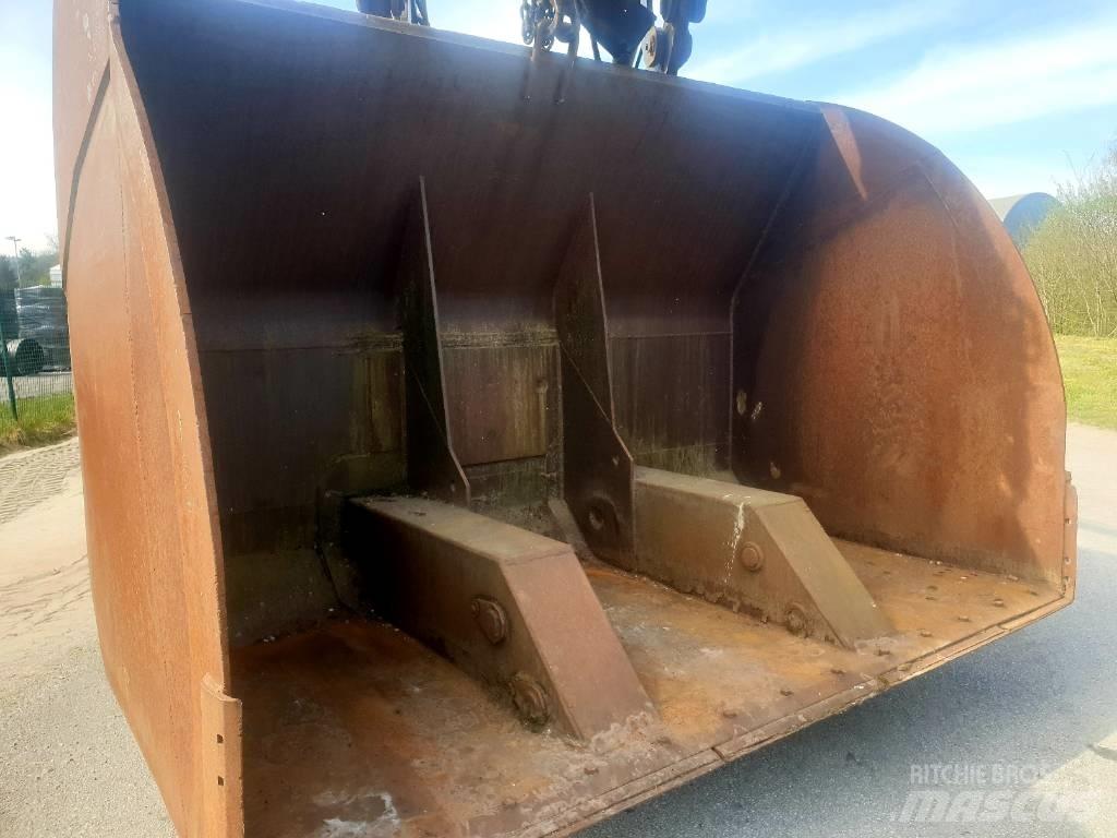 GODET GHD 8M3 Skuffer