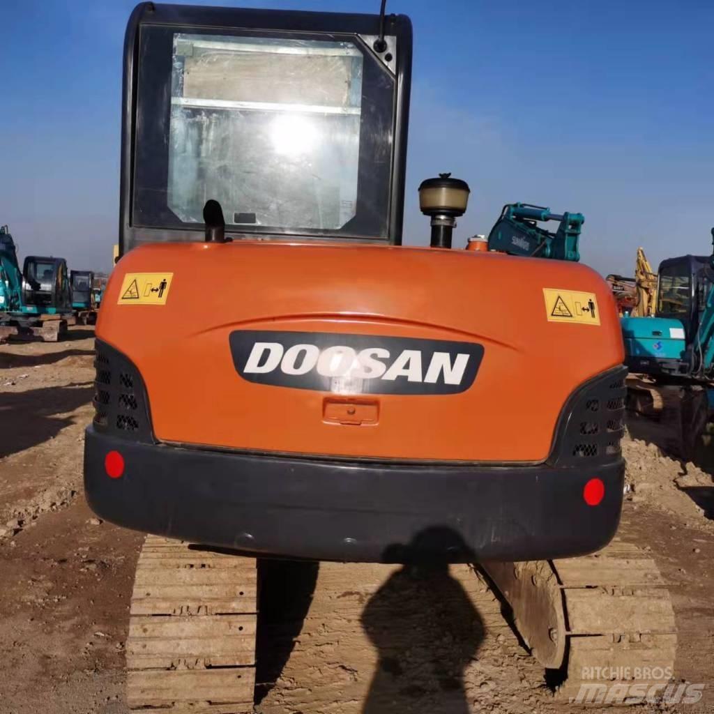 Doosan DH60-7 Beltegraver