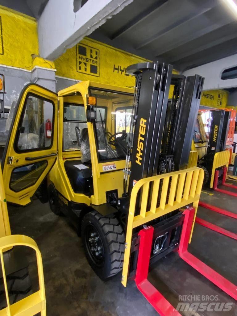 Hyster H2.5UT Diesel Trucker