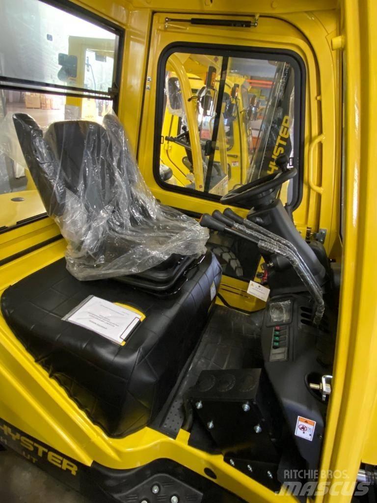 Hyster H2.5UT Diesel Trucker